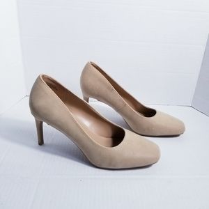 ANNE MICHELLE LIGHT TAN HEELS SIZE 10